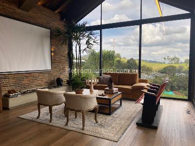 Casa de 3 alcobas en venta en Envigado, Envigado, 246 m² · foto 2 de 19