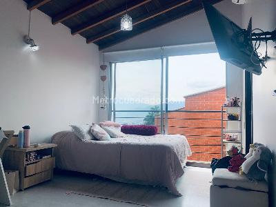 Casa de 4 alcobas en venta en Envigado, Envigado, 273 m² · foto 13 de 20
