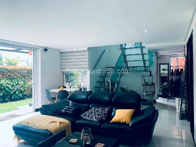 Casa de 4 alcobas en venta en Envigado, Envigado, 273 m² · foto 8 de 20