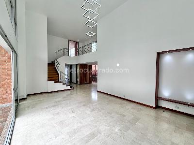 Apartamento en venta en Envigado, Envigado · foto 2 de 20