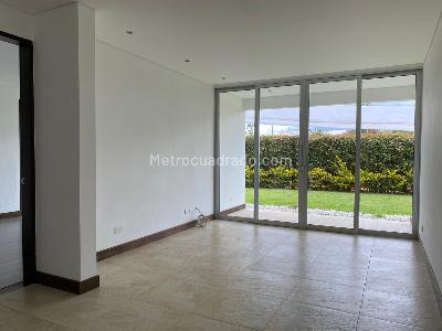 Casa de 5 alcobas en venta en Rionegro, Rionegro, 621 m² · foto 7 de 20