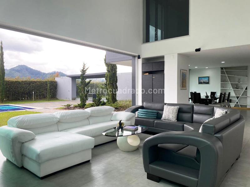 4BR House in EL RETIRO (1000 m²) - 2