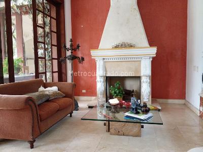 Casa de 5 alcobas en venta en El Poblado, Medellín, 760 m² · foto 2 de 20