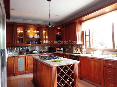 Casa de 5 alcobas en venta en El Poblado, Medellín, 760 m² · foto 5 de 20