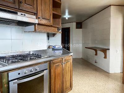 Apartamento de 3 alcobas en venta en El Poblado, Medellín, 340 m² · foto 7 de 19