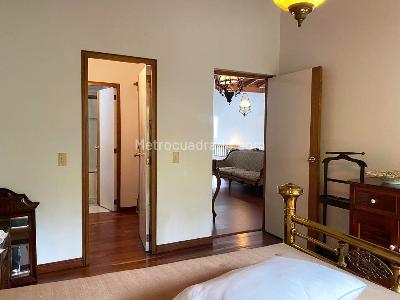 Casa de 3 alcobas en venta en El Poblado, Medellín, 266 m² · foto 16 de 19