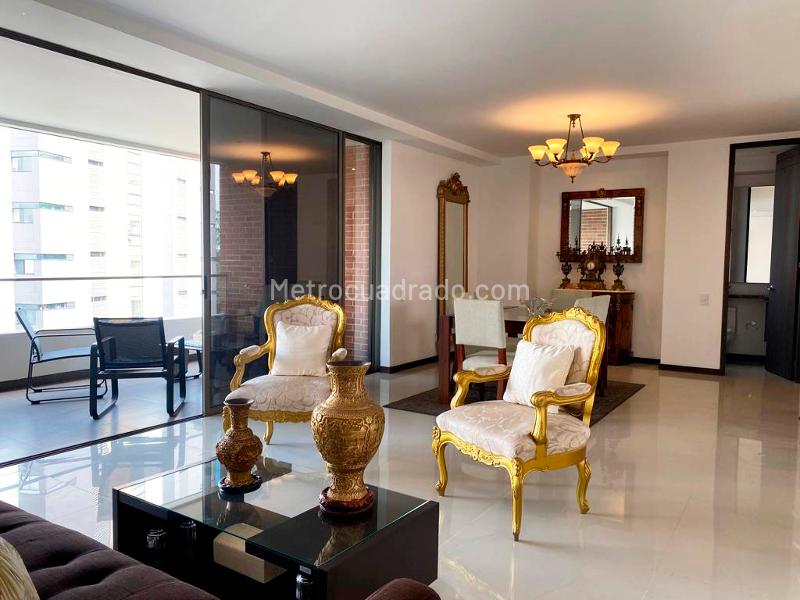 Furnished 3BR Apartment with Pool in El Poblado - 2