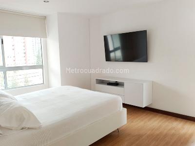 Apartamento de 3 alcobas en venta en El Poblado, Medellín, 128 m² · foto 10 de 19
