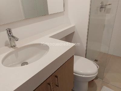 Apartamento de 3 alcobas en venta en El Poblado, Medellín, 128 m² · foto 16 de 19