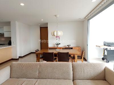 Apartamento de 3 alcobas en venta en El Poblado, Medellín, 128 m² · foto 4 de 19