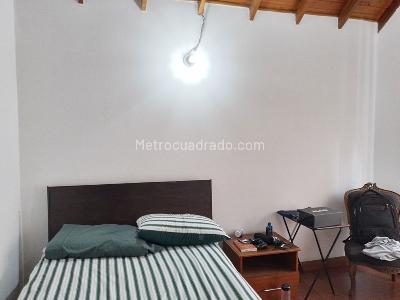 Casa de 4 alcobas en venta en El Poblado, Medellín, 281 m² · foto 12 de 19