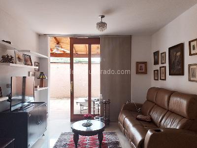 Casa de 4 alcobas en venta en El Poblado, Medellín, 281 m² · foto 3 de 19