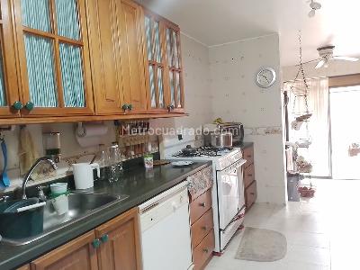Casa de 4 alcobas en venta en El Poblado, Medellín, 281 m² · foto 6 de 19