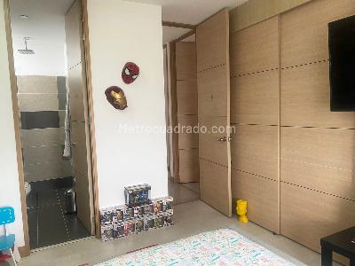 Apartamento de 3 alcobas en venta en Santa María De Los Ángeles, Medellín, 147 m² · foto 13 de 16