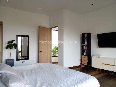 Casa de 3 alcobas en venta en Envigado, Envigado, 370 m² · foto 12 de 20