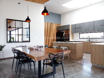 Casa de 3 alcobas en venta en Envigado, Envigado, 370 m² · foto 5 de 20