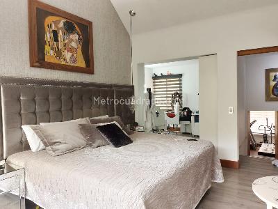 Casa de 3 alcobas en venta en El Poblado, Medellín, 250 m² · foto 14 de 20