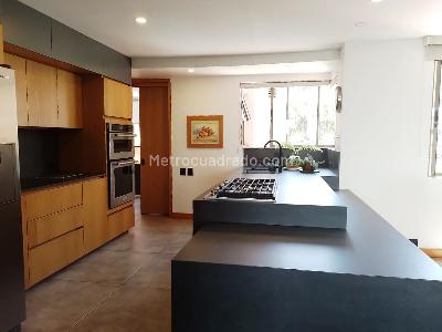 Apartamento en venta en El Poblado, Medellín · foto 8 de 20