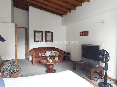 Apartamento de 4 alcobas en venta en El Poblado, Medellín, 243 m² · foto 15 de 20
