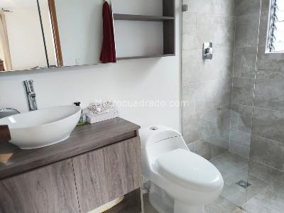Apartamento de 4 alcobas en venta en El Poblado, Medellín, 243 m² · foto 19 de 20