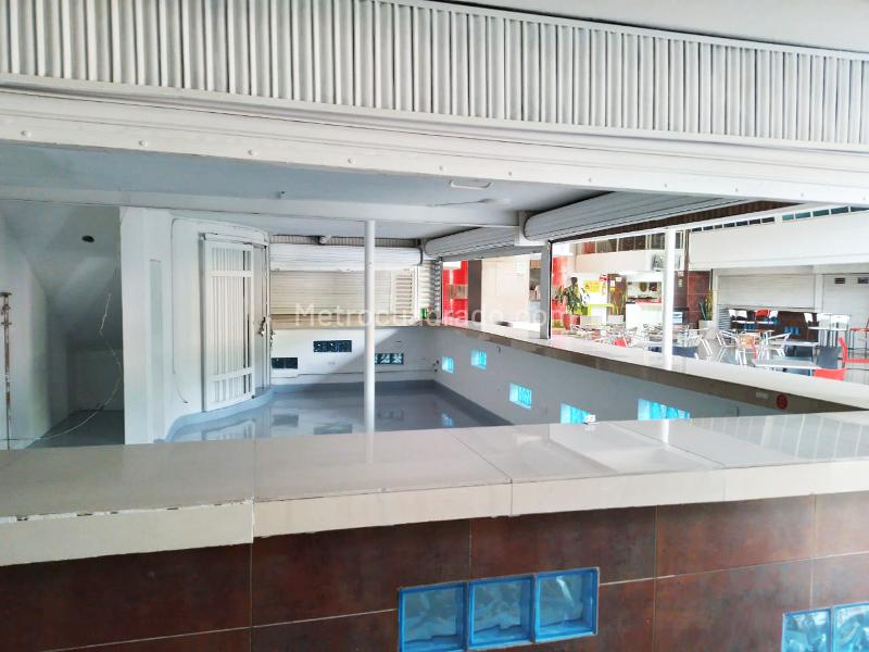 Local Comercial en Arriendo, LAURELES, Medellín - Więcej
