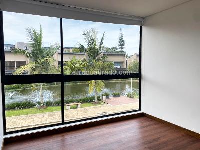 Casa de 3 alcobas en venta en Rionegro, Rionegro, 300 m² · foto 9 de 15