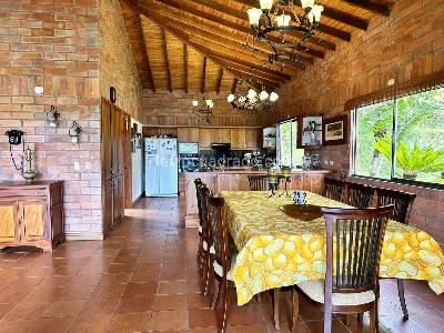 Casa de 4 alcobas en venta en Rionegro, Rionegro, 286 m² · foto 4 de 20
