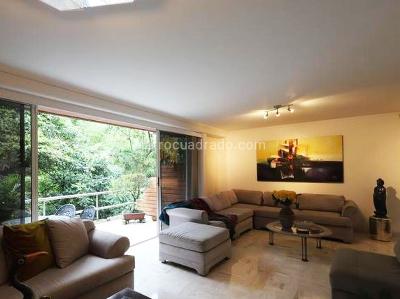Casa de 3 alcobas en venta en El Poblado, Medellín, 289 m² · foto 2 de 19