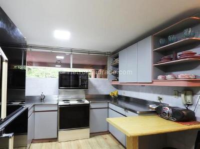 Casa de 3 alcobas en venta en El Poblado, Medellín, 289 m² · foto 5 de 19
