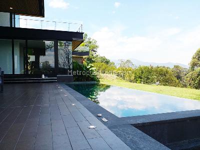 Casa de 3 alcobas en venta en El Poblado, Medellín, 521 m² · foto 19 de 20