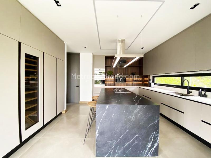 Casa en Venta, EL POBLADO, Medellín - Więcej