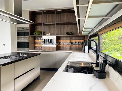 Casa de 3 alcobas en venta en El Poblado, Medellín, 521 m² · foto 8 de 20
