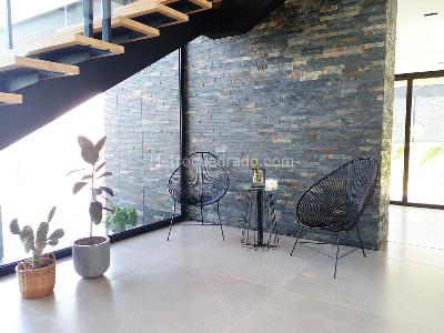 Casa de 3 alcobas en venta en El Poblado, Medellín, 521 m² · foto 9 de 20