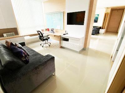 Apartamento de 3 alcobas en venta en El Poblado, Medellín, 187 m² · foto 5 de 14
