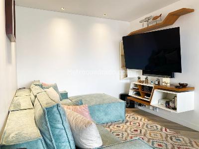 Apartamento de 3 alcobas en venta en Lalinde, Medellín, 138 m² · foto 11 de 20