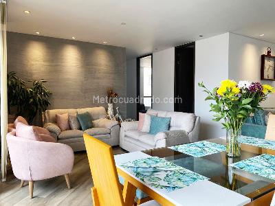 Apartamento de 3 alcobas en venta en Lalinde, Medellín, 138 m² · foto 2 de 20