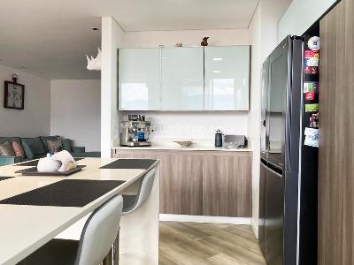 Apartamento de 3 alcobas en venta en Lalinde, Medellín, 138 m² · foto 8 de 20