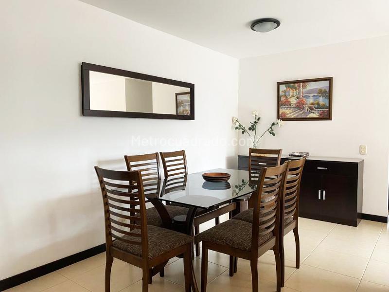 Apartamento Amoblado de 2 Alcobas en El Poblado, Asomadera - 4