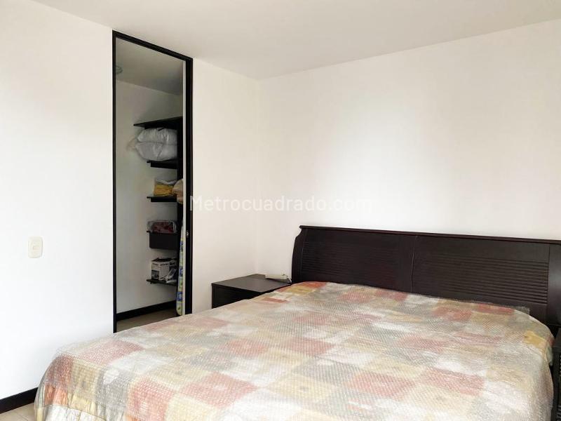 Apartamento Amoblado de 2 Alcobas en El Poblado, Asomadera - 8