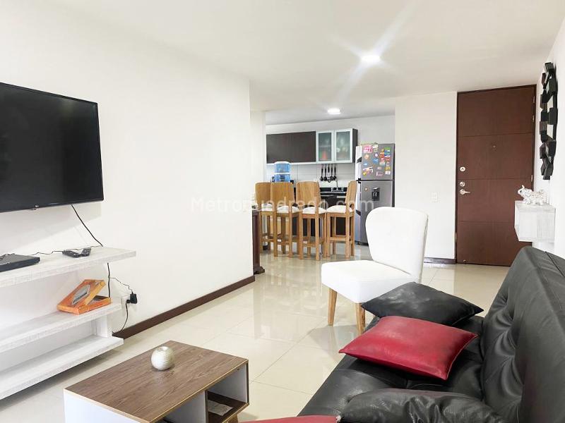 Apartamento Amoblado de 3 Alcobas en El Poblado - 3