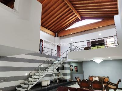 Casa de 4 alcobas en venta en Sabaneta, Sabaneta, 450 m² · foto 9 de 20