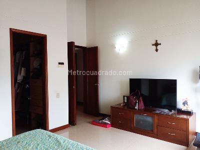 Casa de 4 alcobas en venta en Envigado, Envigado, 311 m² · foto 11 de 20