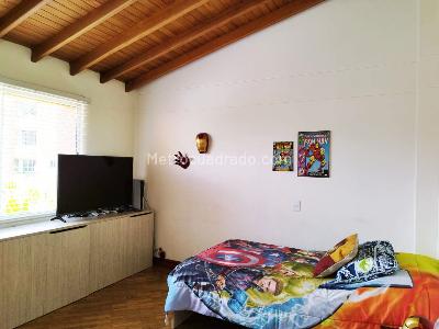 Casa de 3 alcobas en venta en El Poblado, Medellín, 280 m² · foto 13 de 20