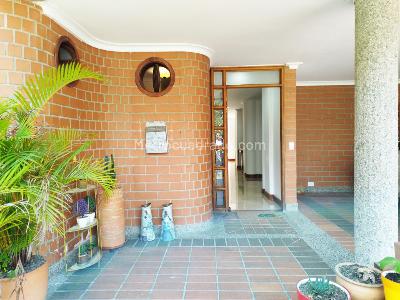 Casa de 3 alcobas en venta en El Poblado, Medellín, 280 m² · foto 20 de 20