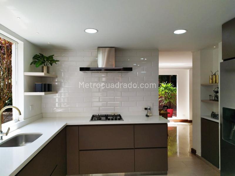 Casa en Venta, EL POBLADO, Medellín – další