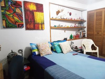 Apartamento de 3 alcobas en venta en El Poblado, Medellín, 198 m² · foto 10 de 16