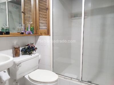 Apartamento de 3 alcobas en venta en El Poblado, Medellín, 198 m² · foto 14 de 16