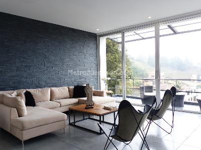 Casa de 3 alcobas en venta en Envigado, Envigado, 336 m² · foto 2 de 20