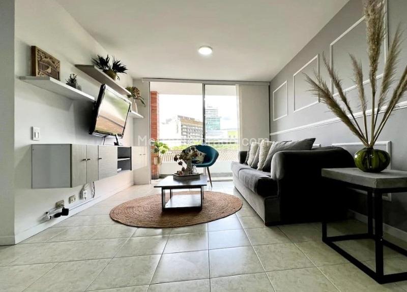 Furnished 3BR Apartment with Balcony in El Poblado - 2