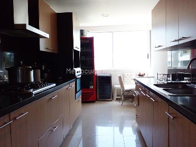 Apartamento de 3 alcobas en venta en Los Balsos, Medellín, 270 m² · foto 8 de 19